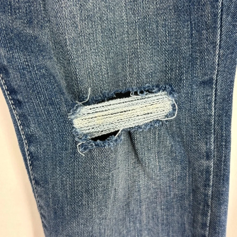 Gap Womens Size 2 Curvy Skinny Jeans Faded Blue Wash Five Pocket Distressed Knee - Picture 3 of 10